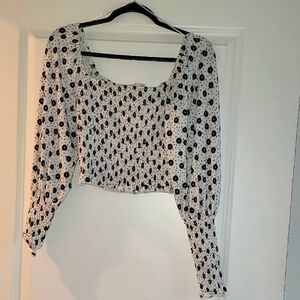 Black and White Floral Women's Top